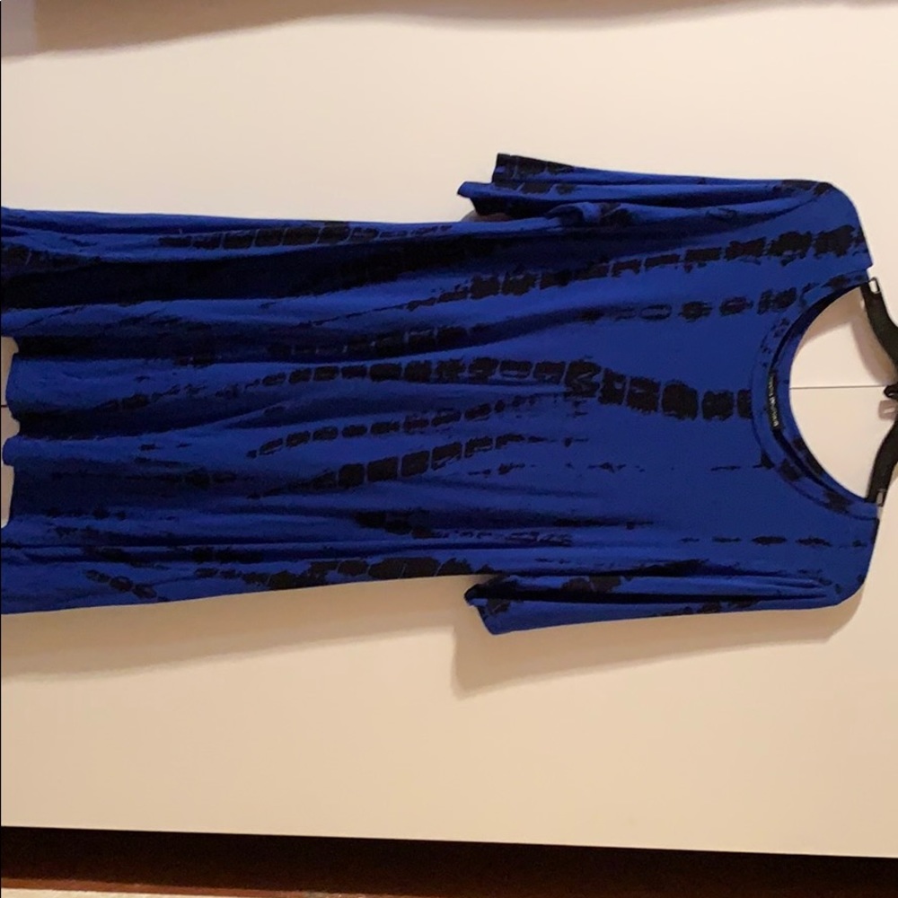 Have blue with black print short sleeve dress.